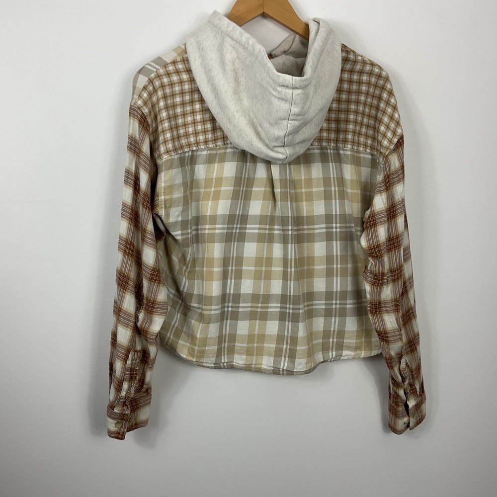 American Eagle Cropped Flannel Hoodie Shirt Plaid Distressed Womens Medium - Picture 3 of 7